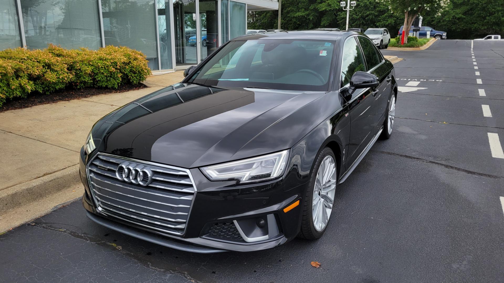 Audi A4 Sedan disponibil la închiriere în Galați