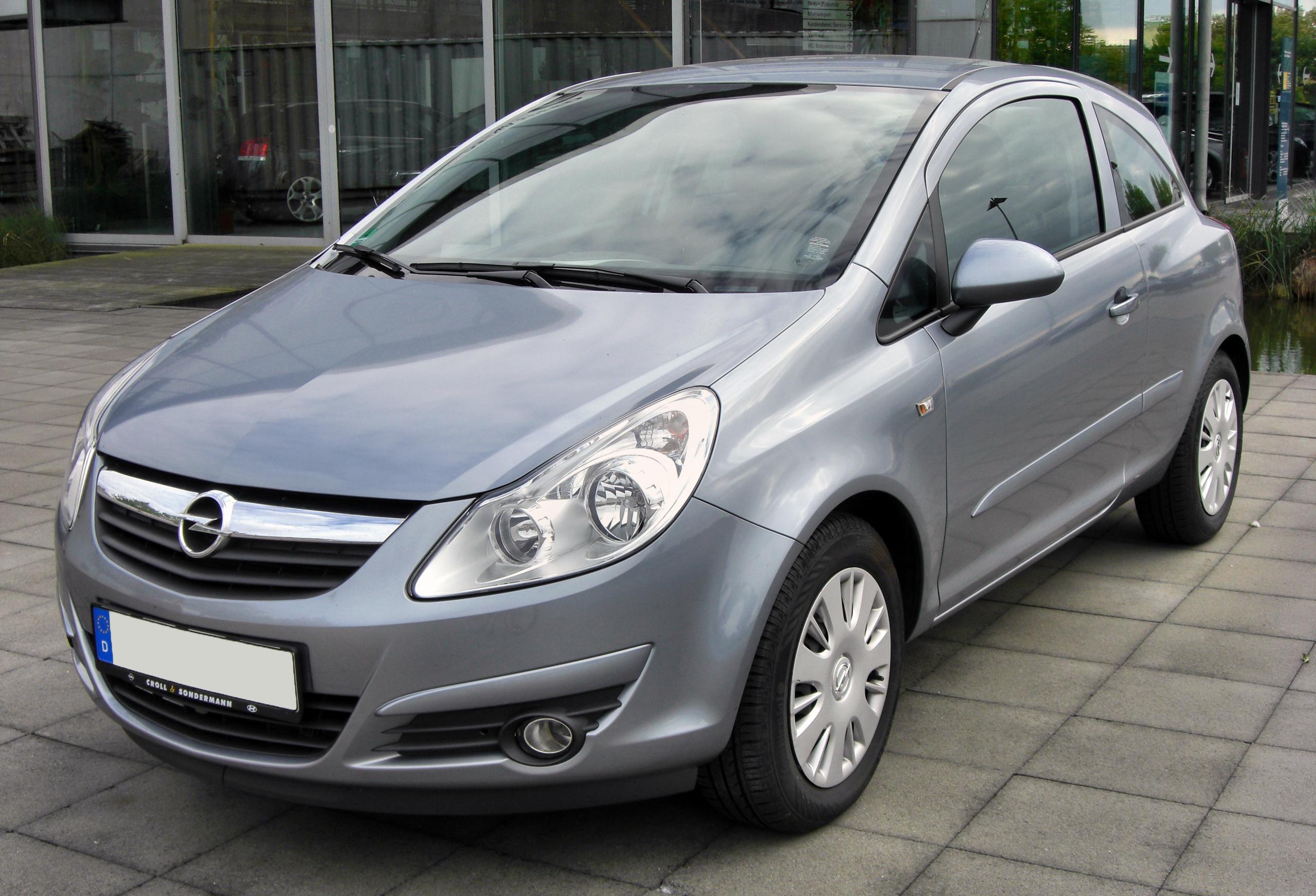 Opel Corsa 1.4 diesel disponibil la închiriere în Galați